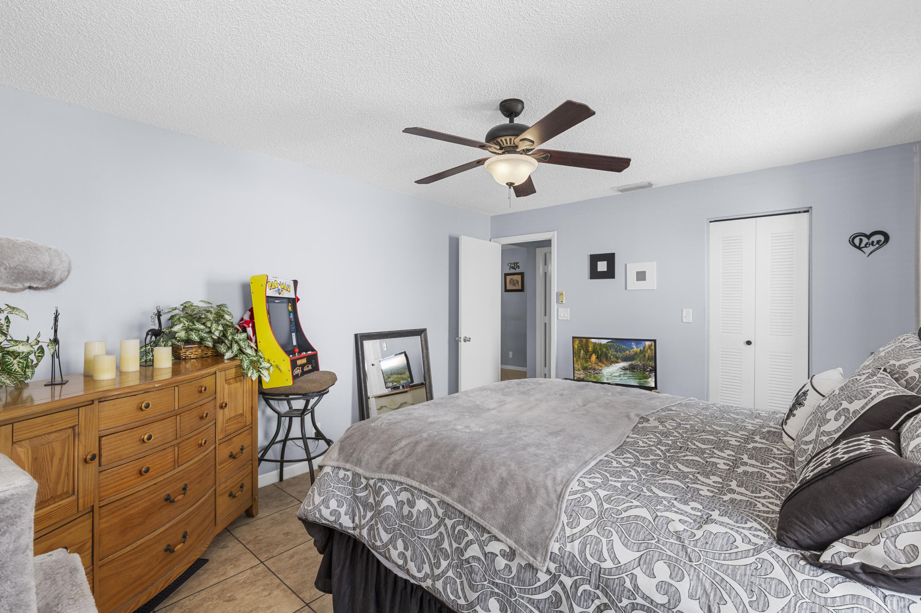 CORAL GARDENS II CONDO - Residential