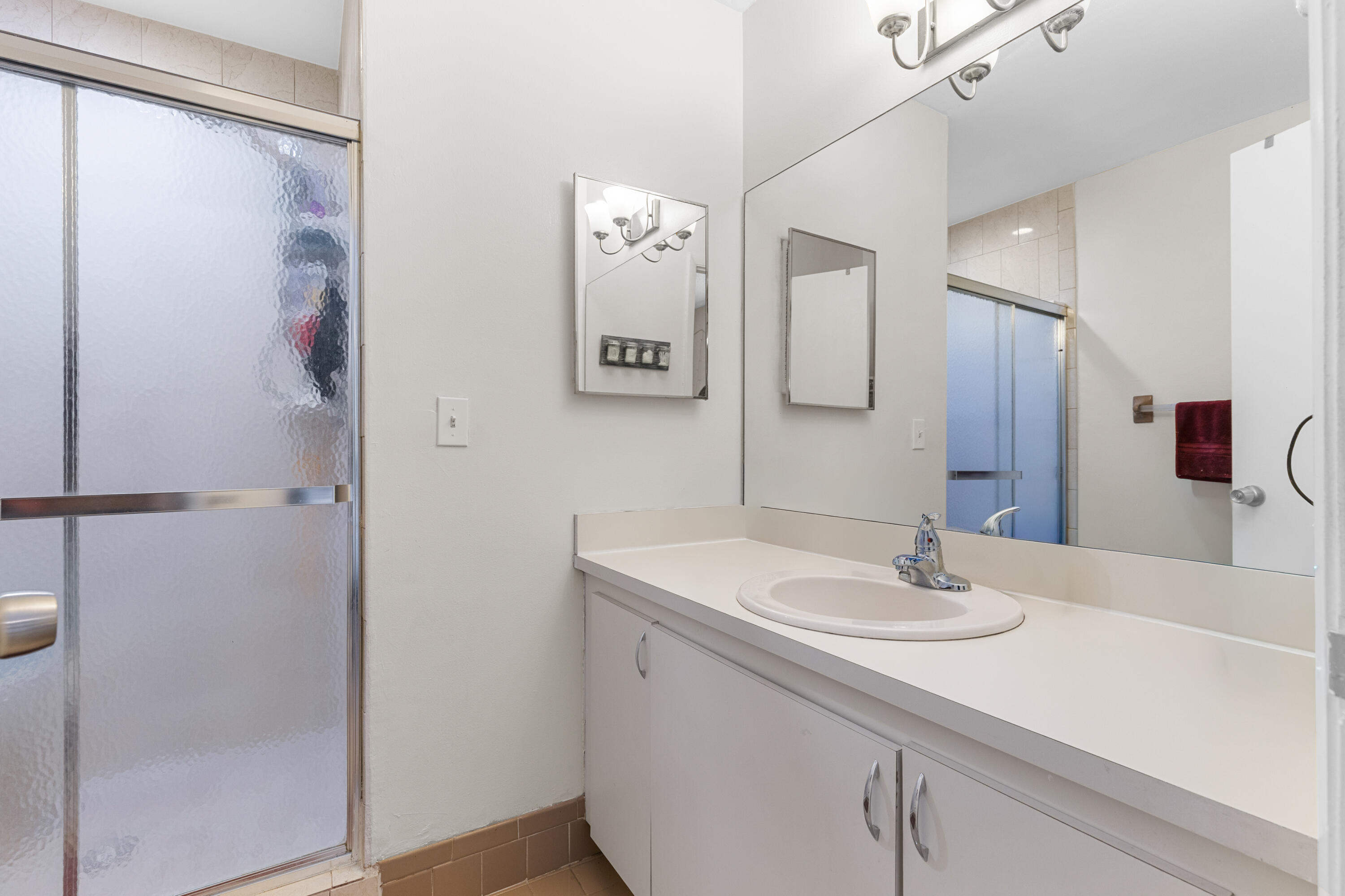 CORAL GARDENS II CONDO - Residential