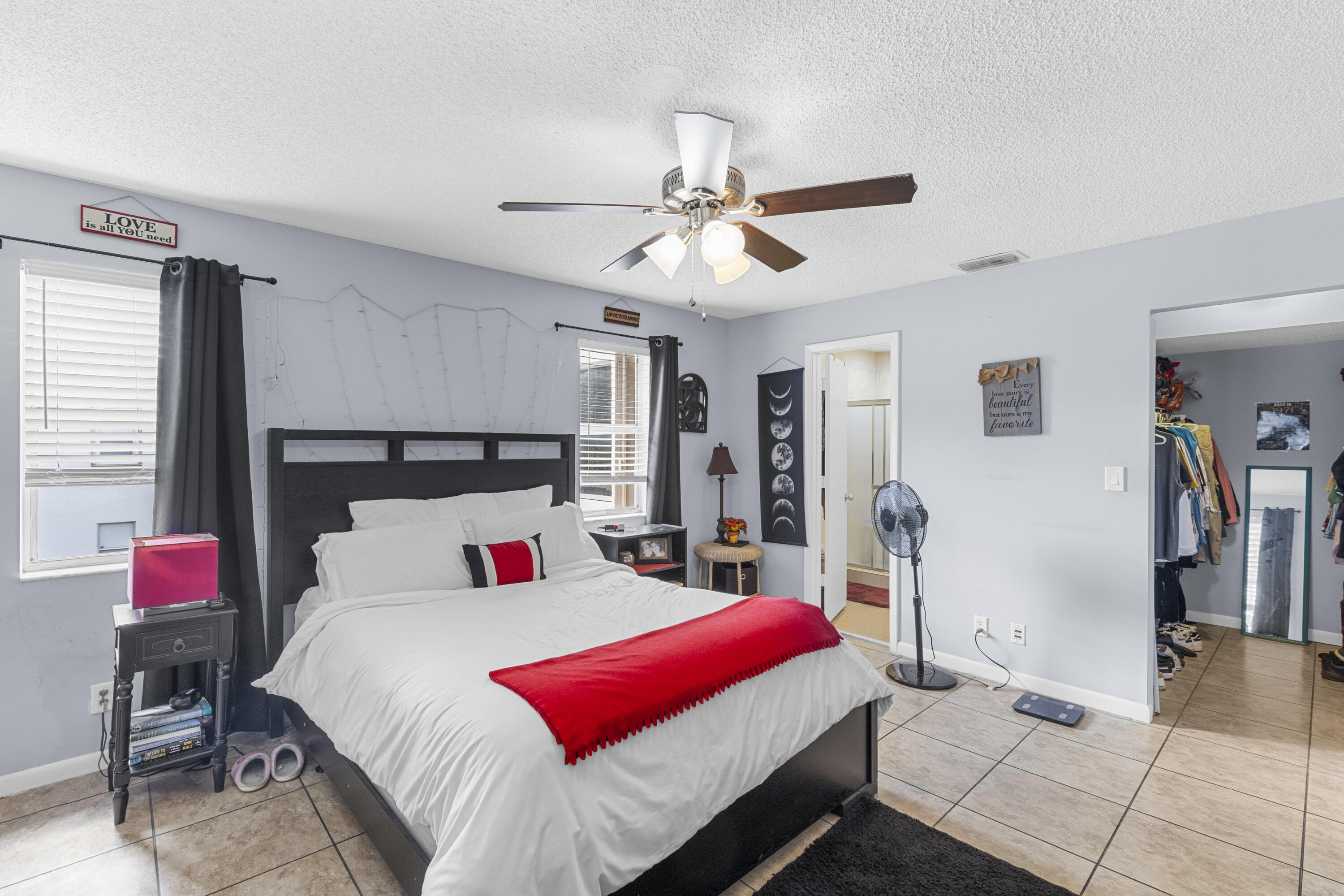 CORAL GARDENS II CONDO - Residential