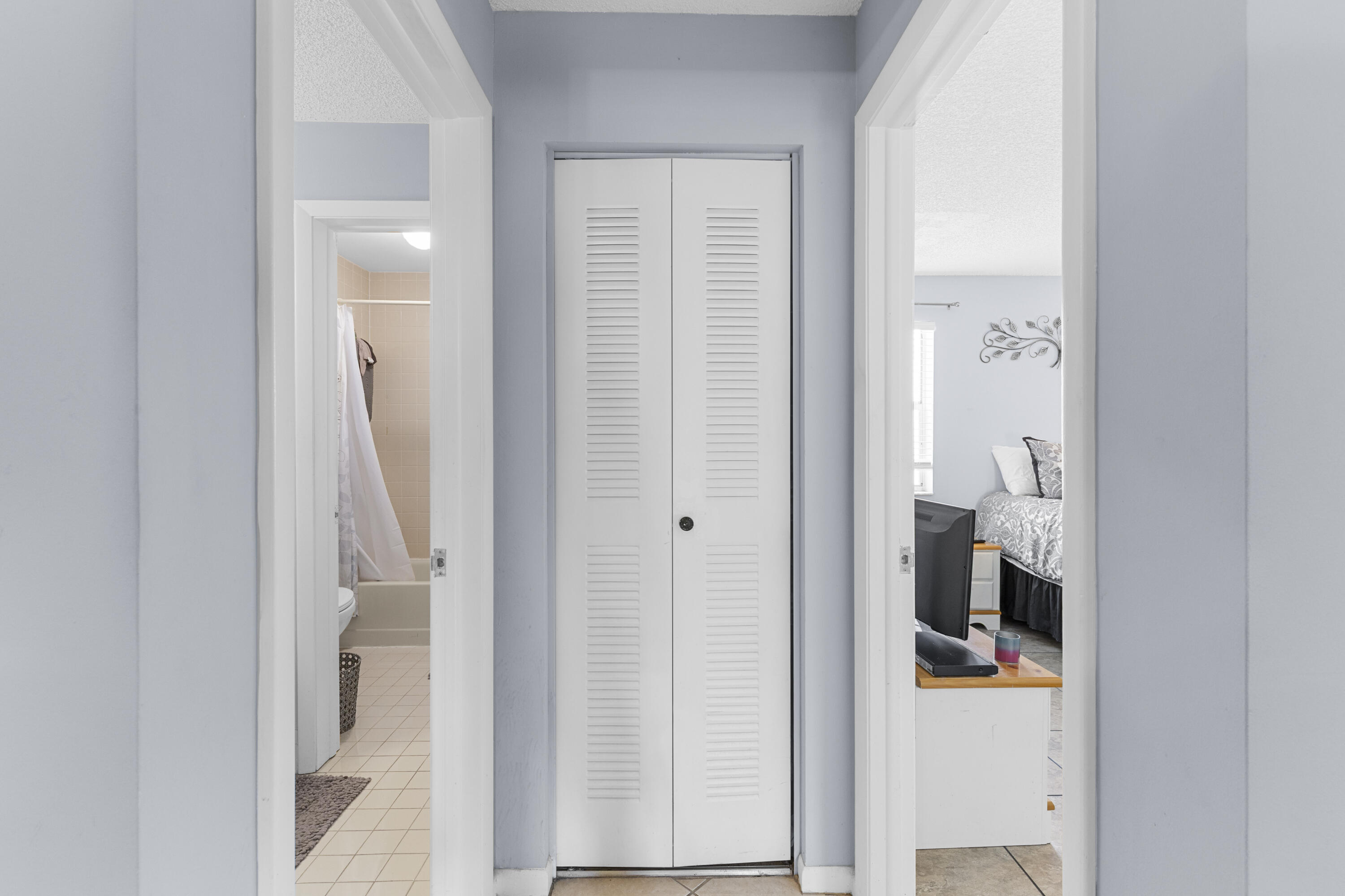 CORAL GARDENS II CONDO - Residential