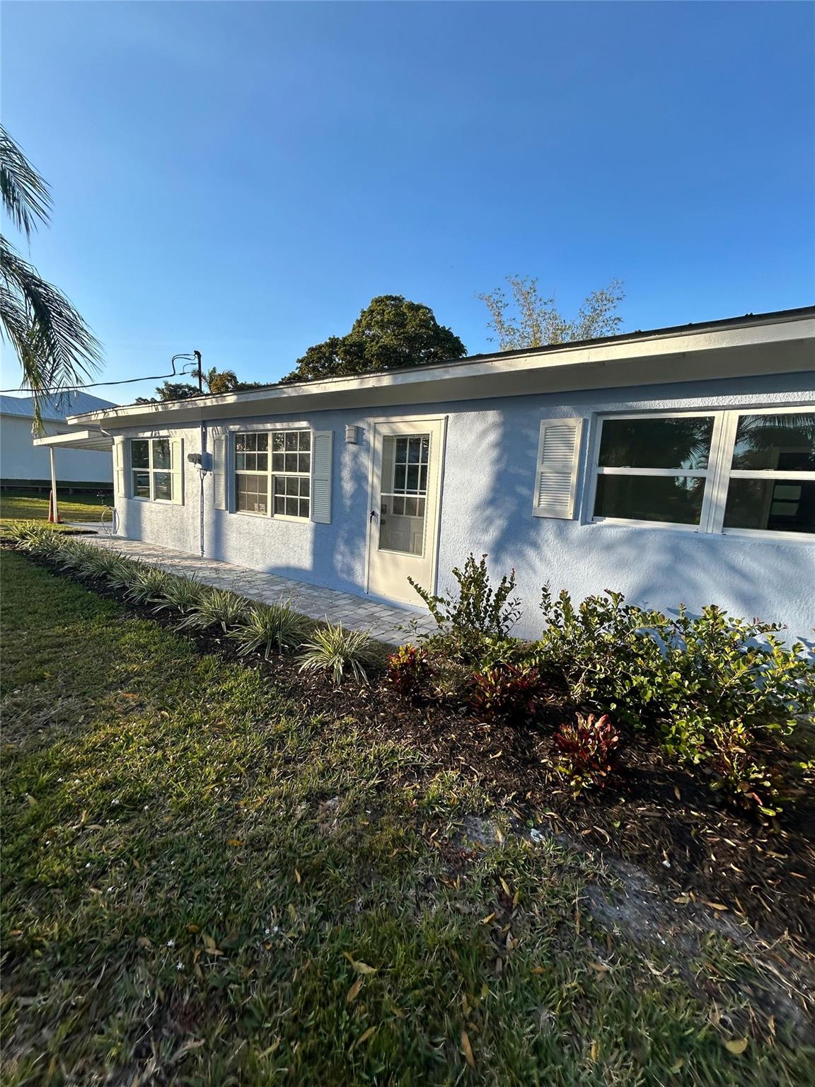 865 SW 34th Ter
