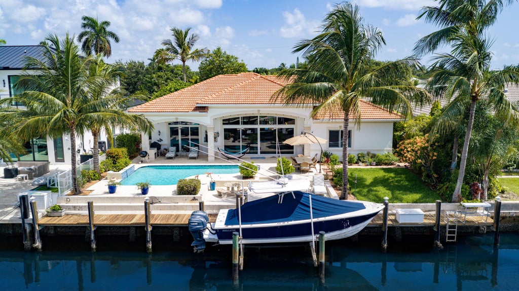 Photo of 2760 NE 51st Street, Lighthouse Point, FL 33064 (MLS # B26055773)