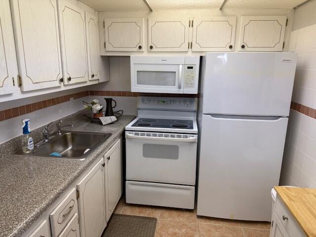 CAMBRIDGE A CONDO - Residential