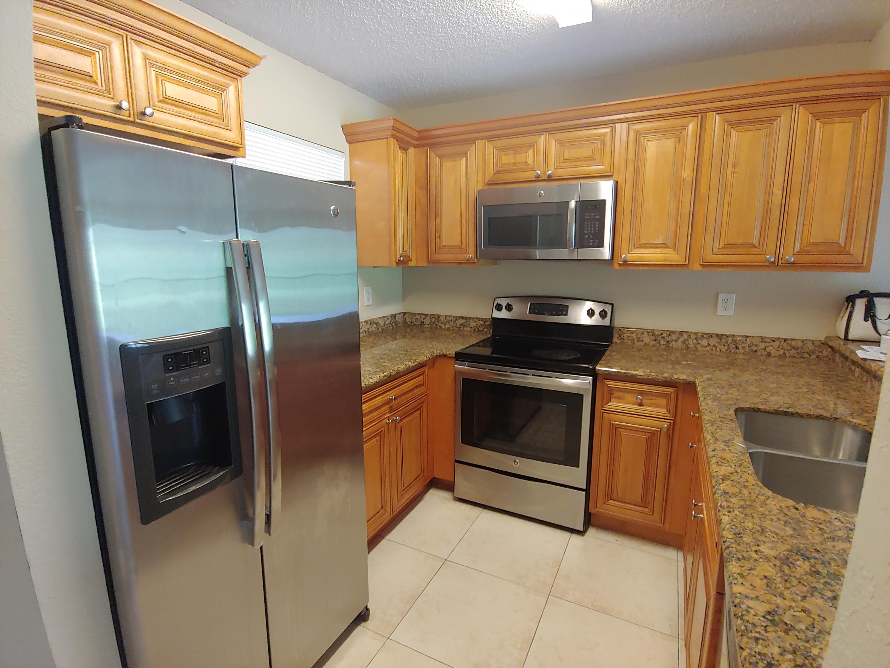 PALM BEACH PLACE CONDO - Residential Lease