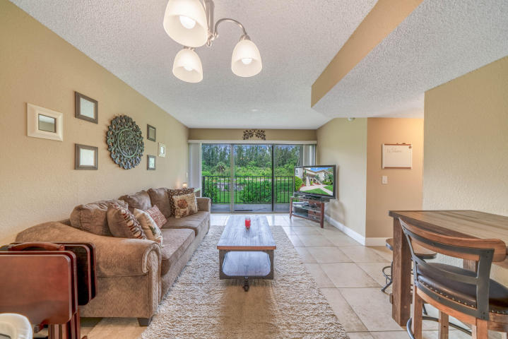 PALM BEACH PLACE CONDO - Residential Lease