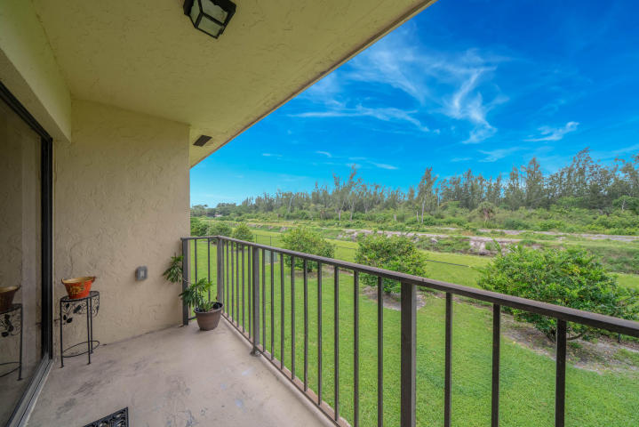 PALM BEACH PLACE CONDO - Residential Lease