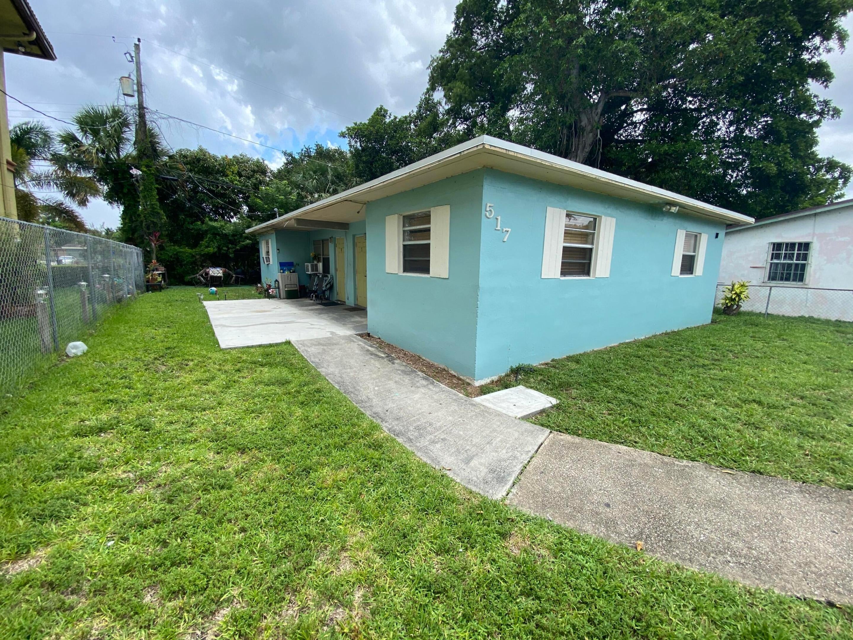 517 NW 15th Terrace