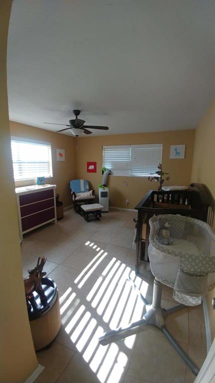 PALM BEACH GARDENS ESTATES - Residential Income