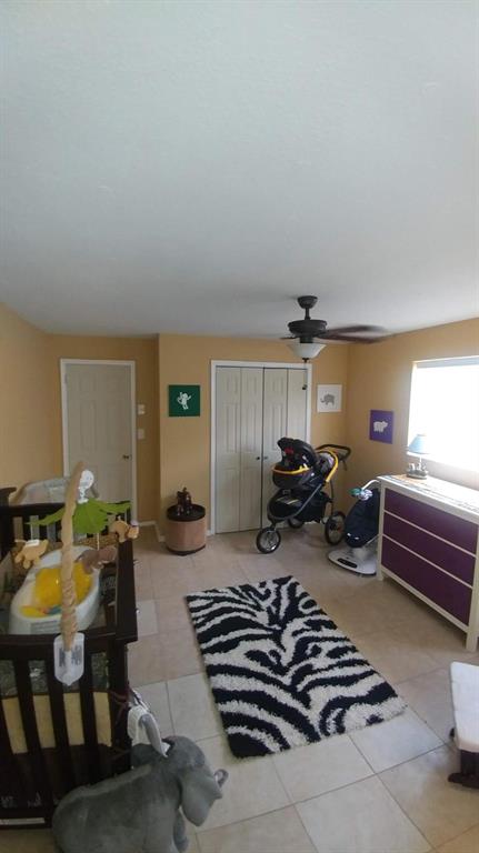 PALM BEACH GARDENS ESTATES - Residential Income