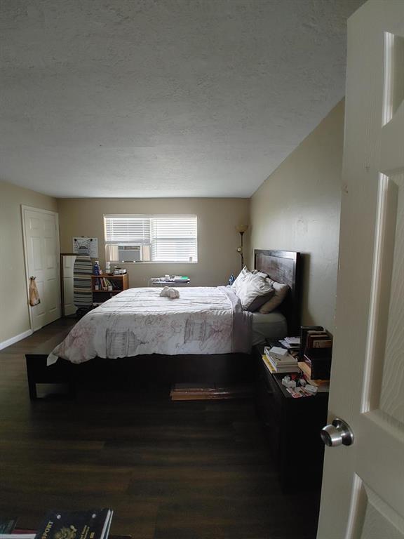 PALM BEACH GARDENS ESTATES - Residential Income