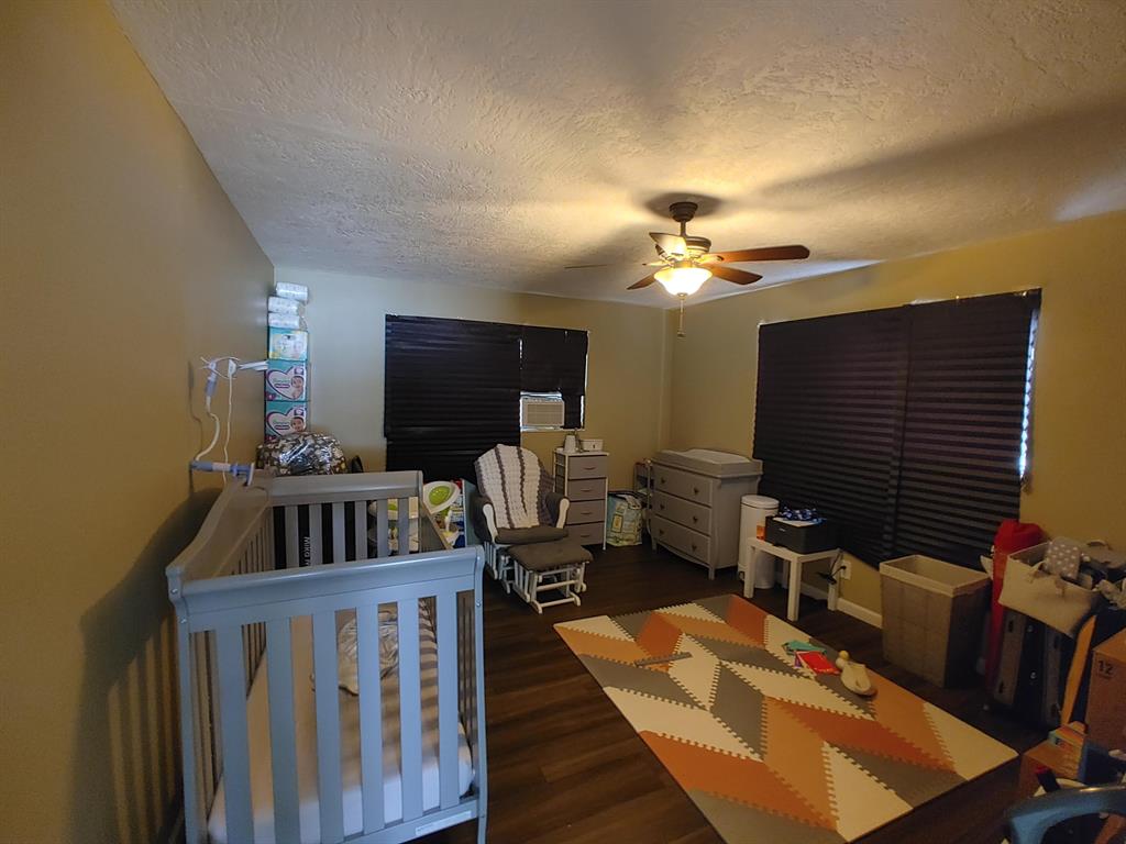 PALM BEACH GARDENS ESTATES - Residential Income