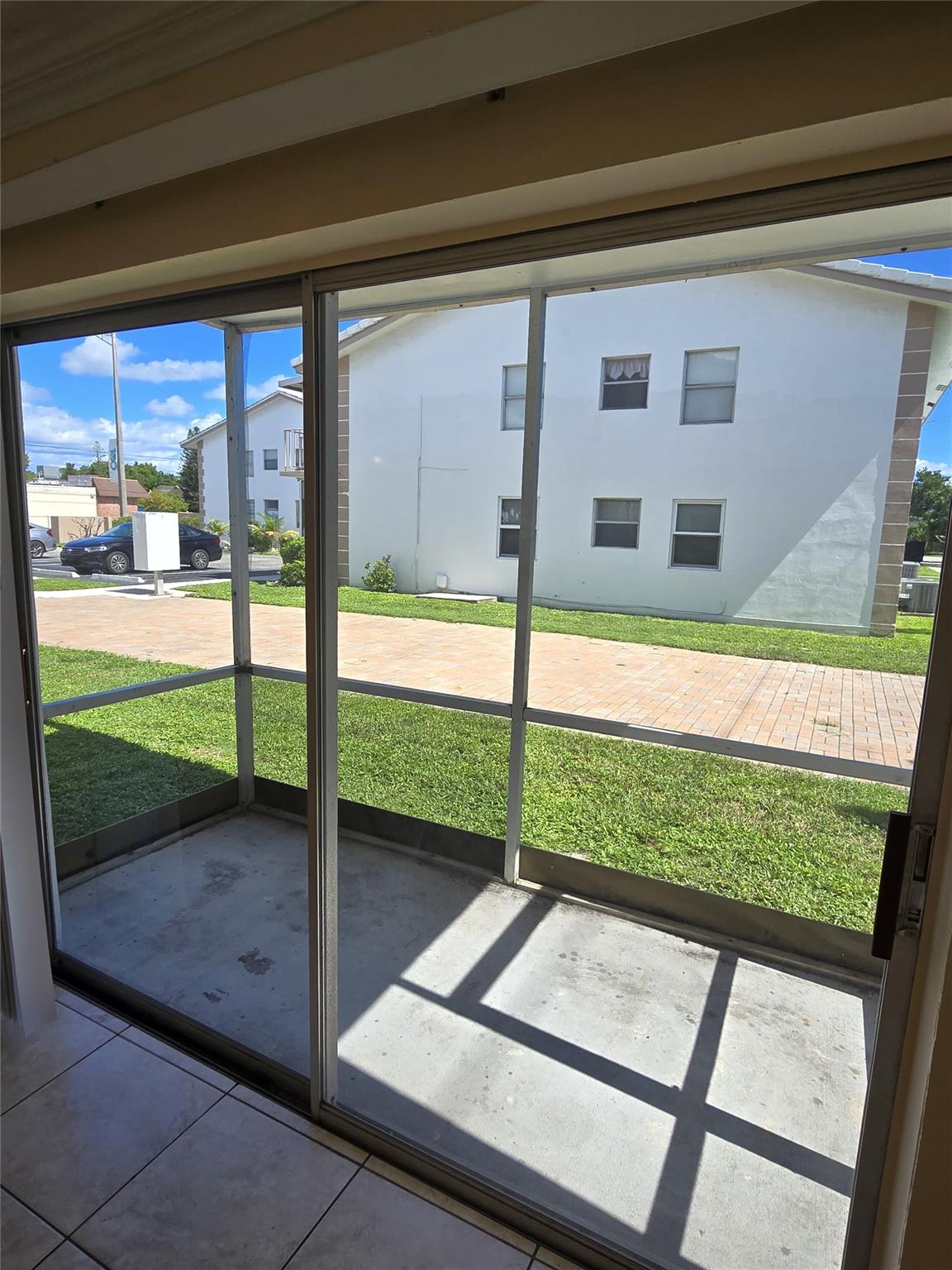 Coral Manor Apts Condo - Residential Lease