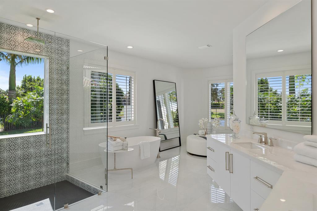 FAIRWAY ISLAND - Residential