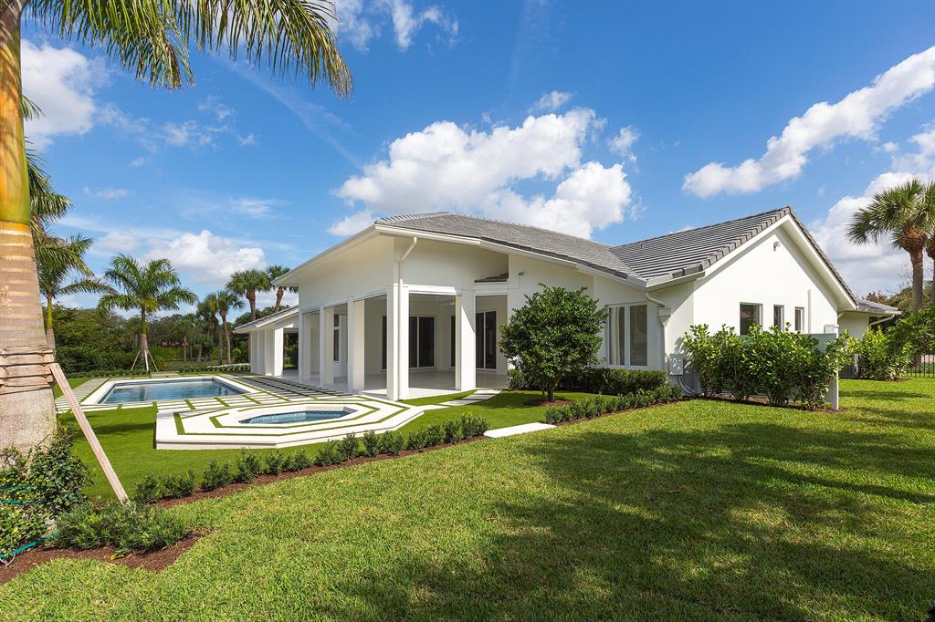 FAIRWAY ISLAND - Residential