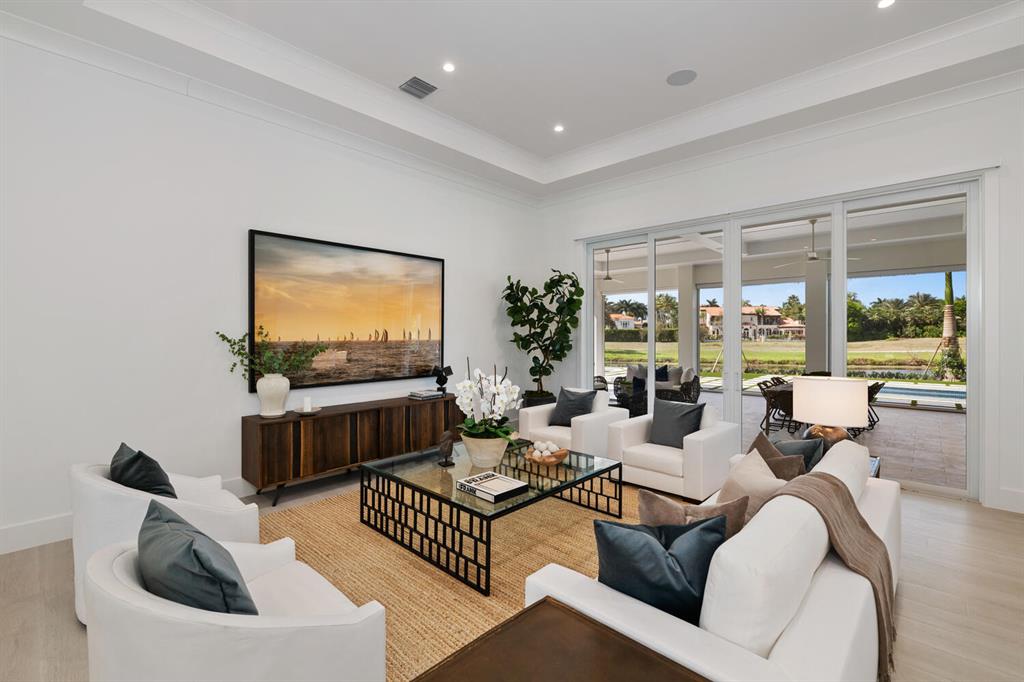 FAIRWAY ISLAND - Residential