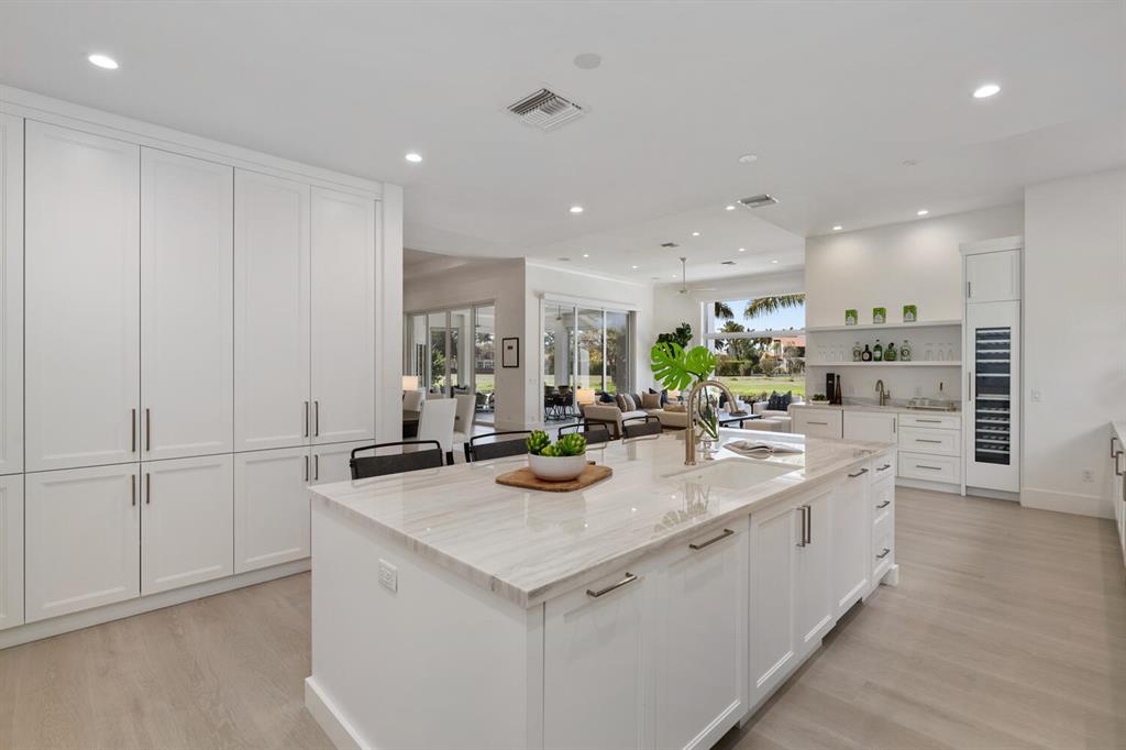 FAIRWAY ISLAND - Residential