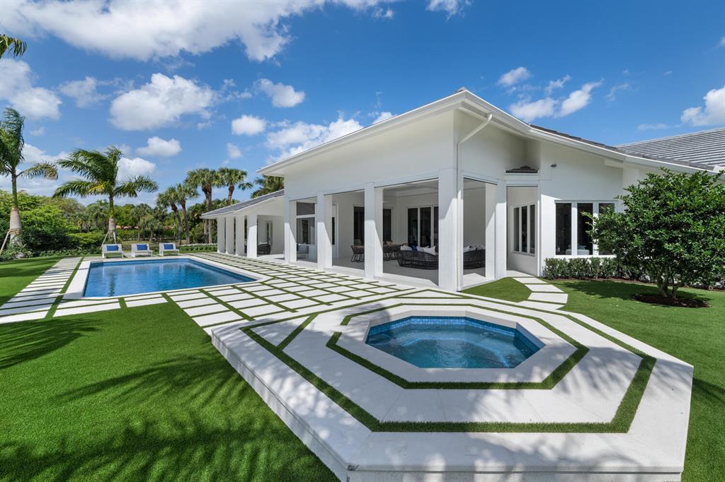 FAIRWAY ISLAND - Residential