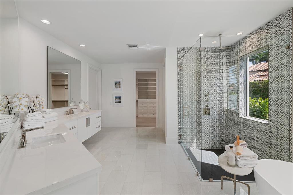 FAIRWAY ISLAND - Residential