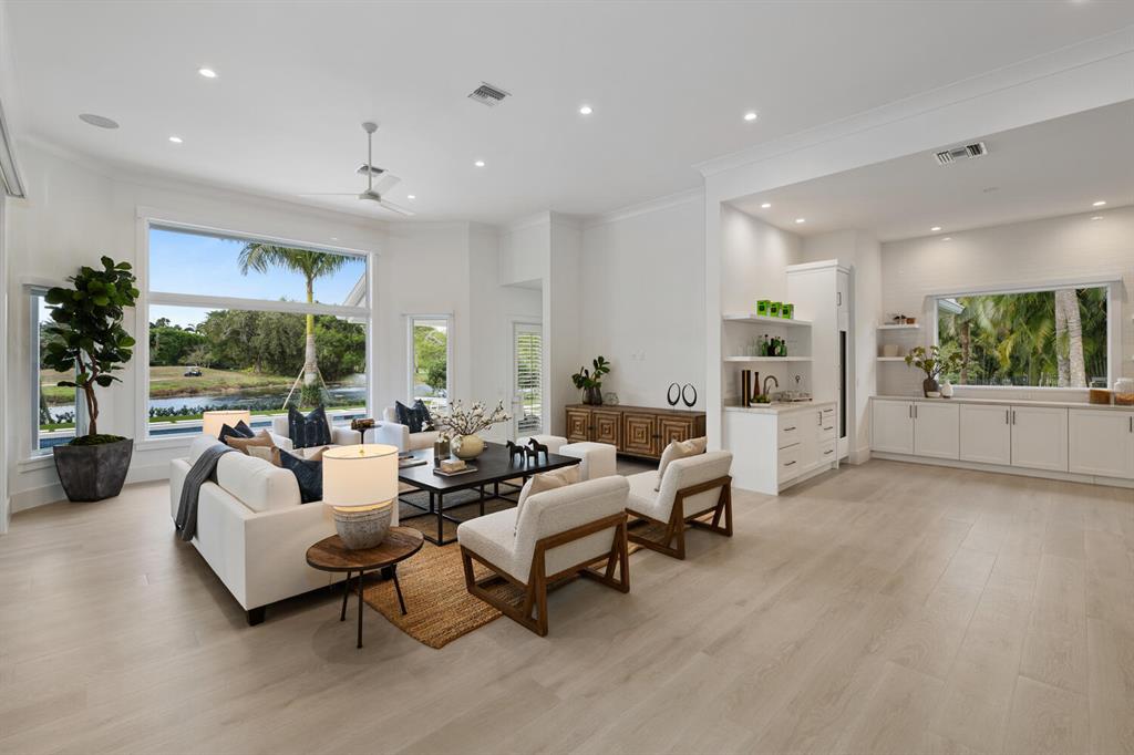 FAIRWAY ISLAND - Residential