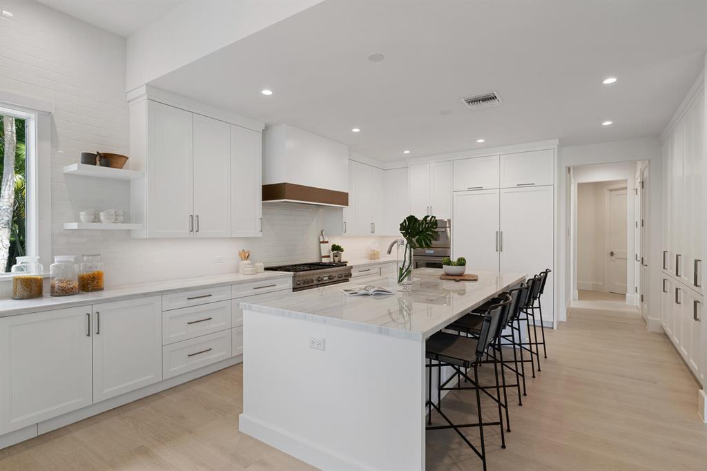 FAIRWAY ISLAND - Residential