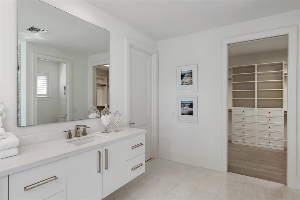 FAIRWAY ISLAND - Residential