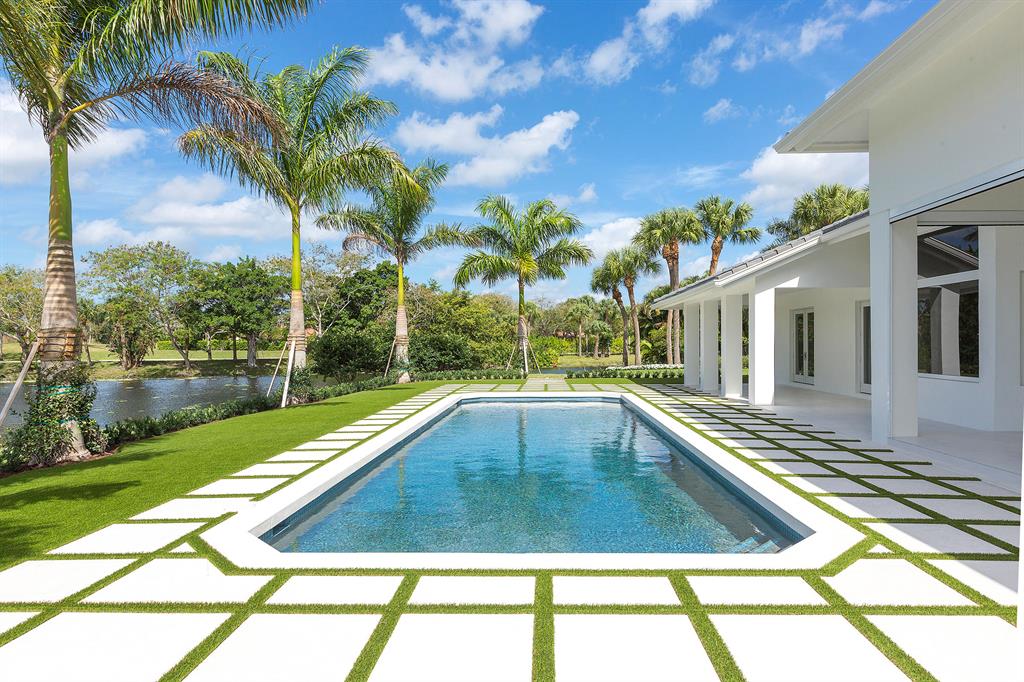 FAIRWAY ISLAND - Residential