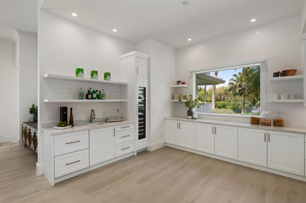 FAIRWAY ISLAND - Residential