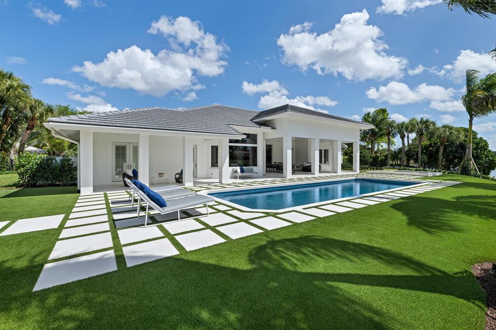 FAIRWAY ISLAND - Residential