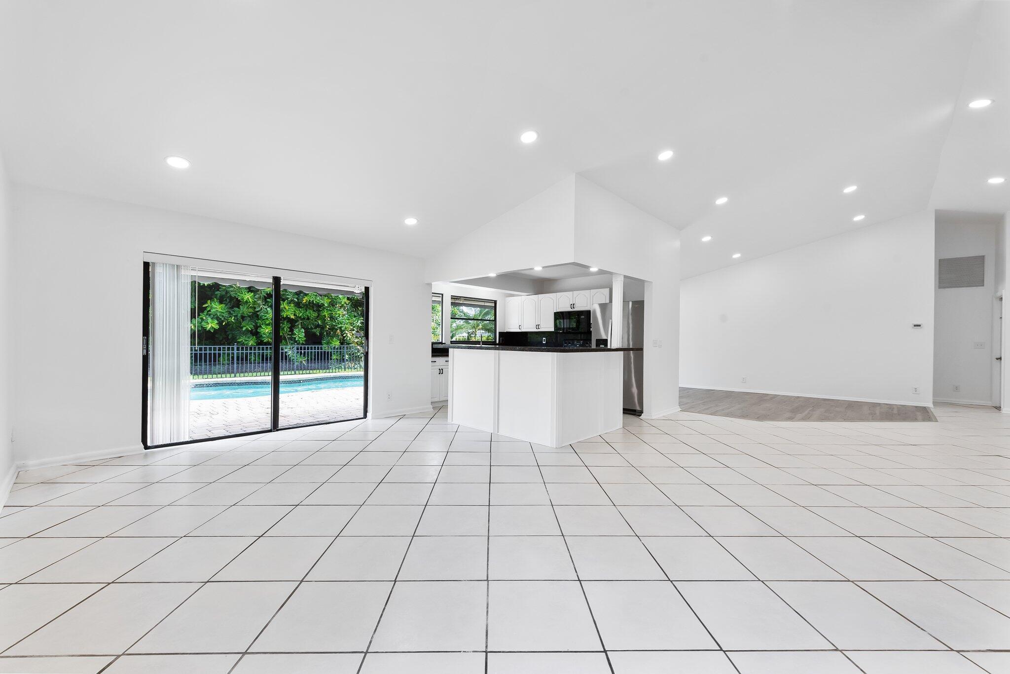 AMERICAN HOMES - Residential Lease