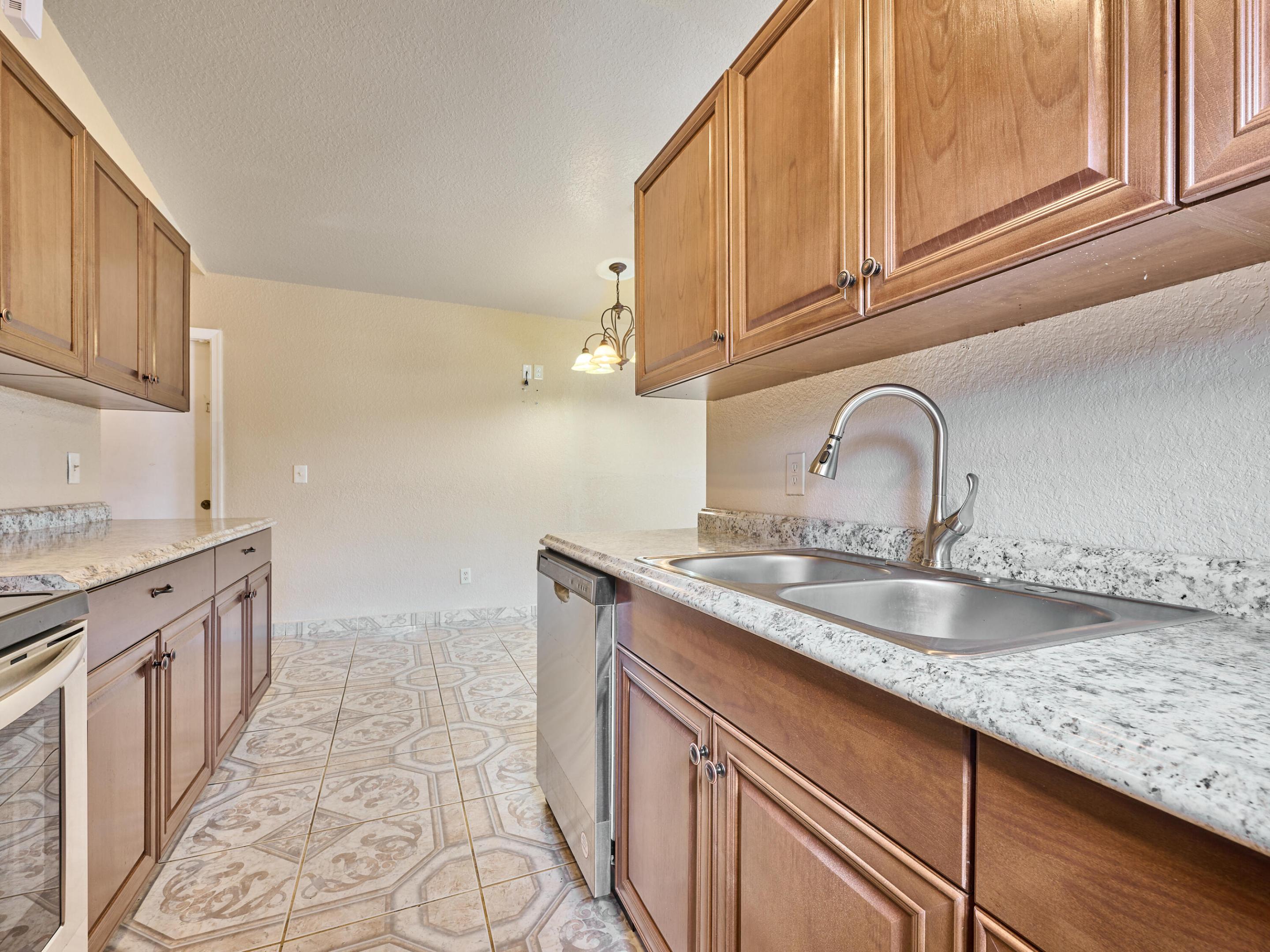 EAST RIDGE - Residential