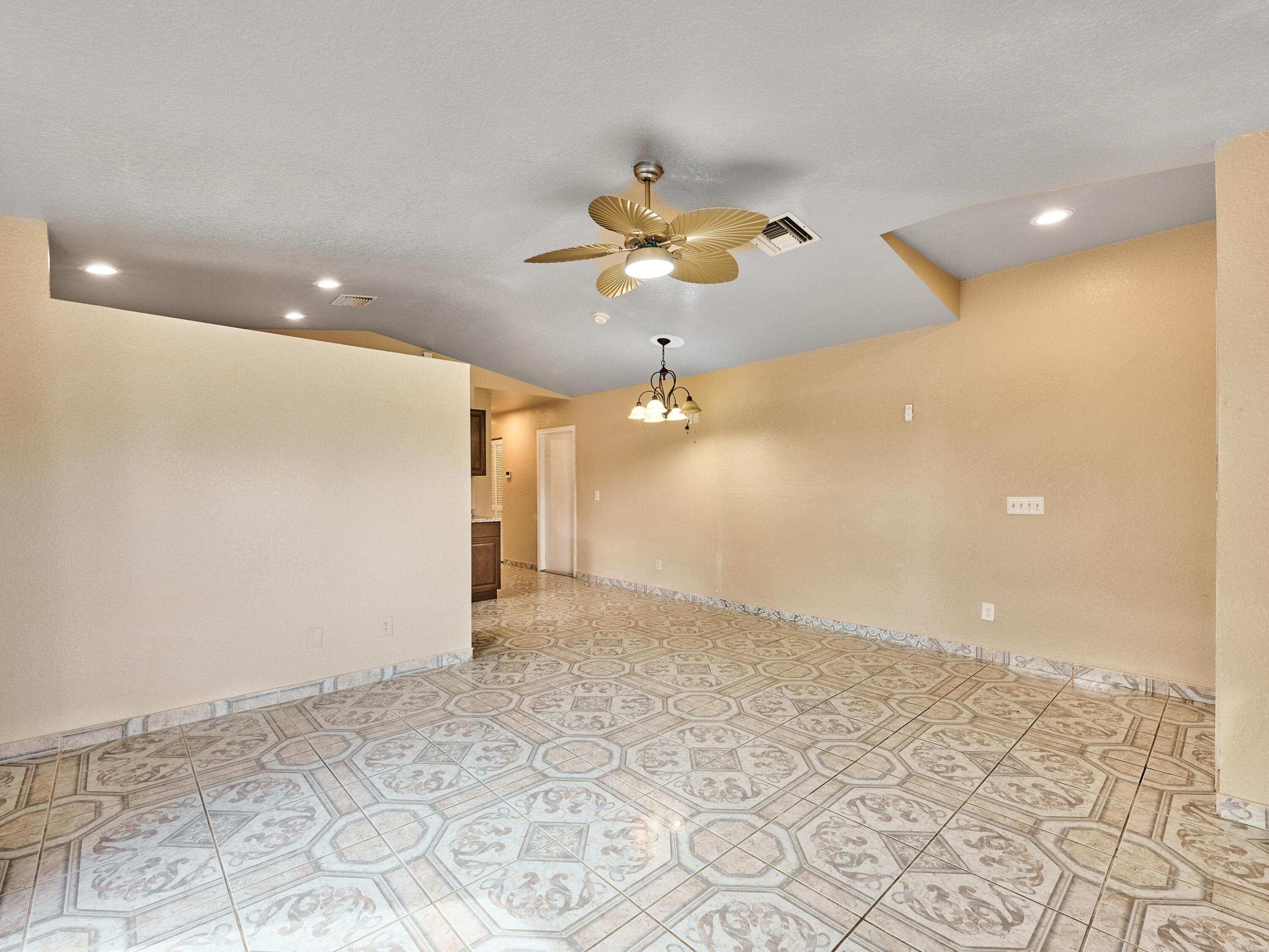 EAST RIDGE - Residential