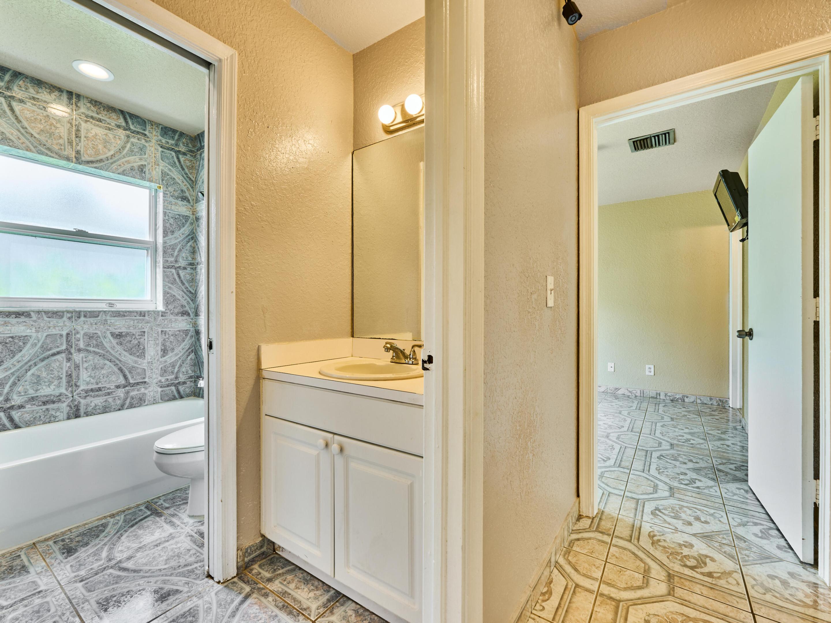 EAST RIDGE - Residential