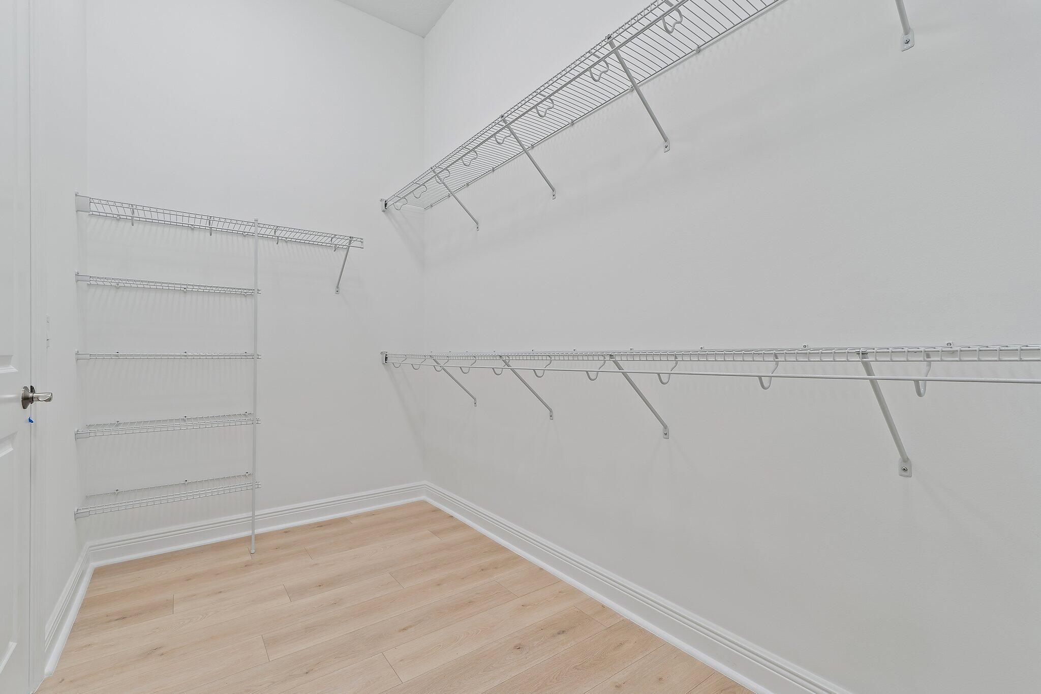 CRESSWIND PALM BEACH - Residential