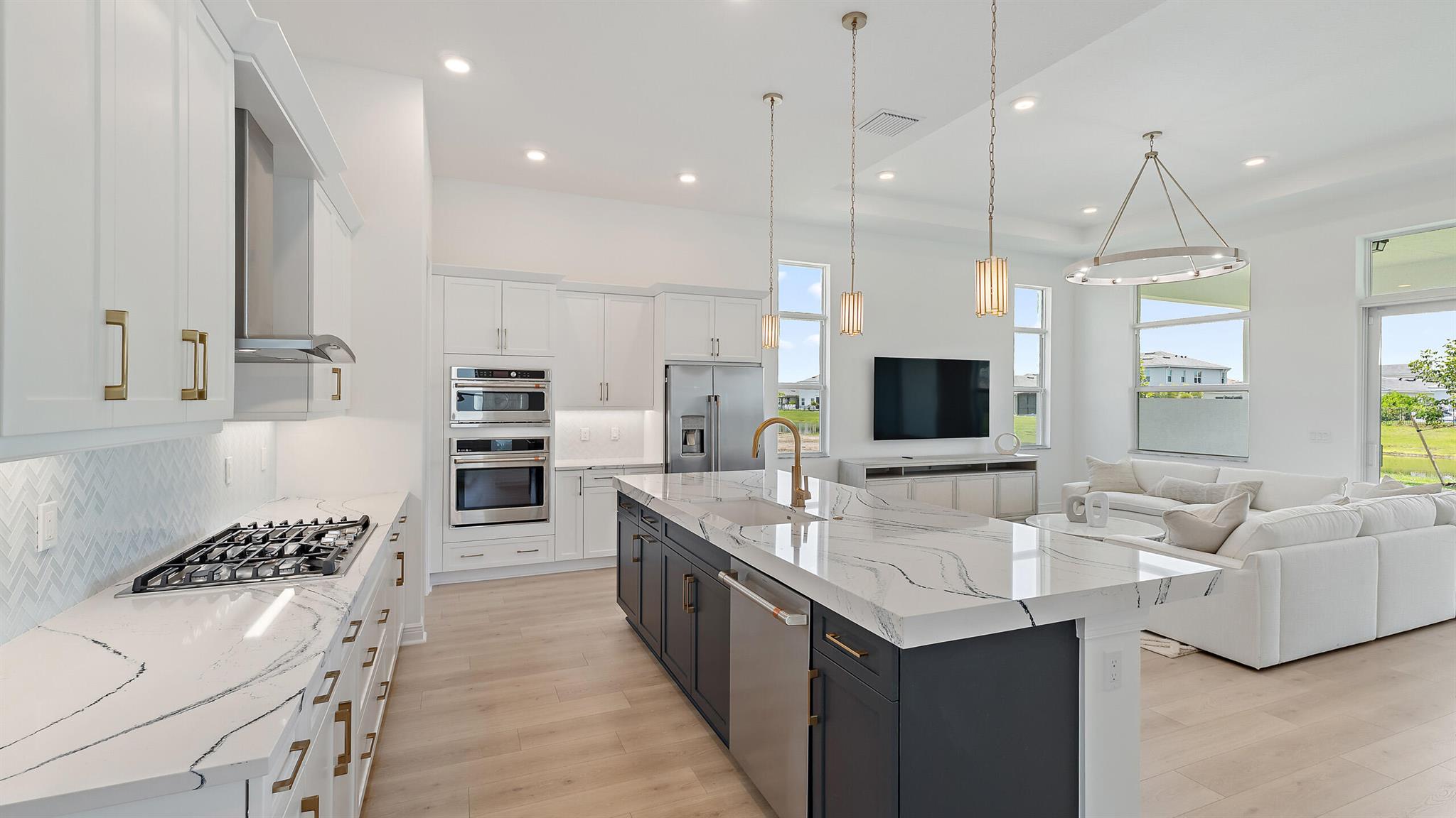 CRESSWIND PALM BEACH - Residential