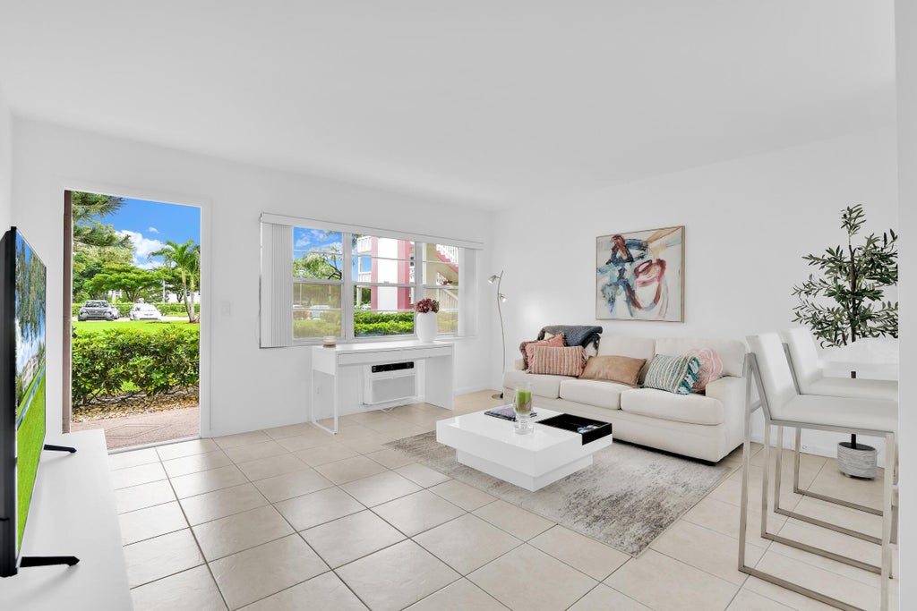 Photo of 175 Fanshaw E, Boca Raton, FL 33434 (MLS # B26040721)