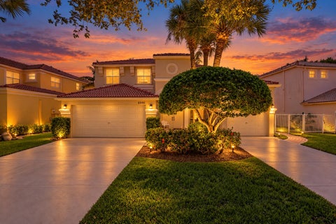 Tiny photo for 6346 Stonehurst Circle, Lake Worth, FL 33467 (MLS # B26087950)