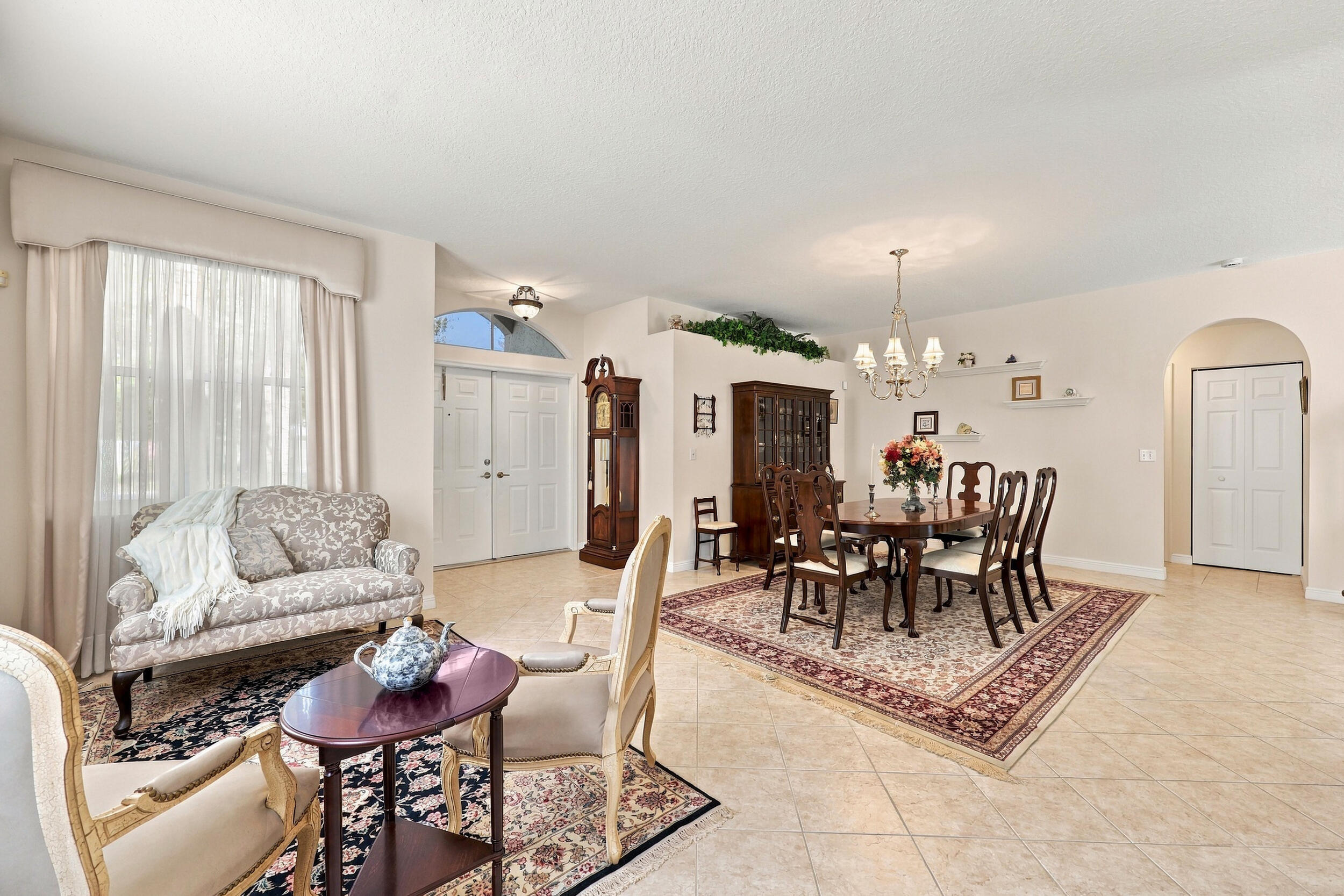 Properties 6346 Stonehurst Circle