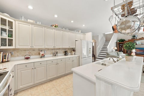 Tiny photo for 6346 Stonehurst Circle, Lake Worth, FL 33467 (MLS # B26087950)