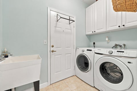Tiny photo for 6346 Stonehurst Circle, Lake Worth, FL 33467 (MLS # B26087950)