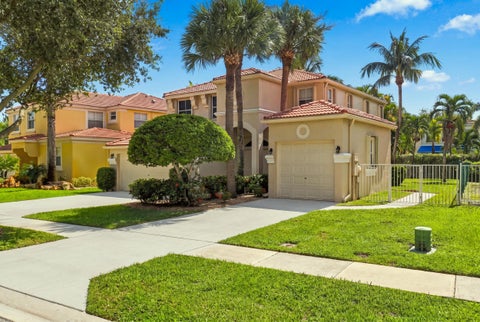 Tiny photo for 6346 Stonehurst Circle, Lake Worth, FL 33467 (MLS # B26087950)