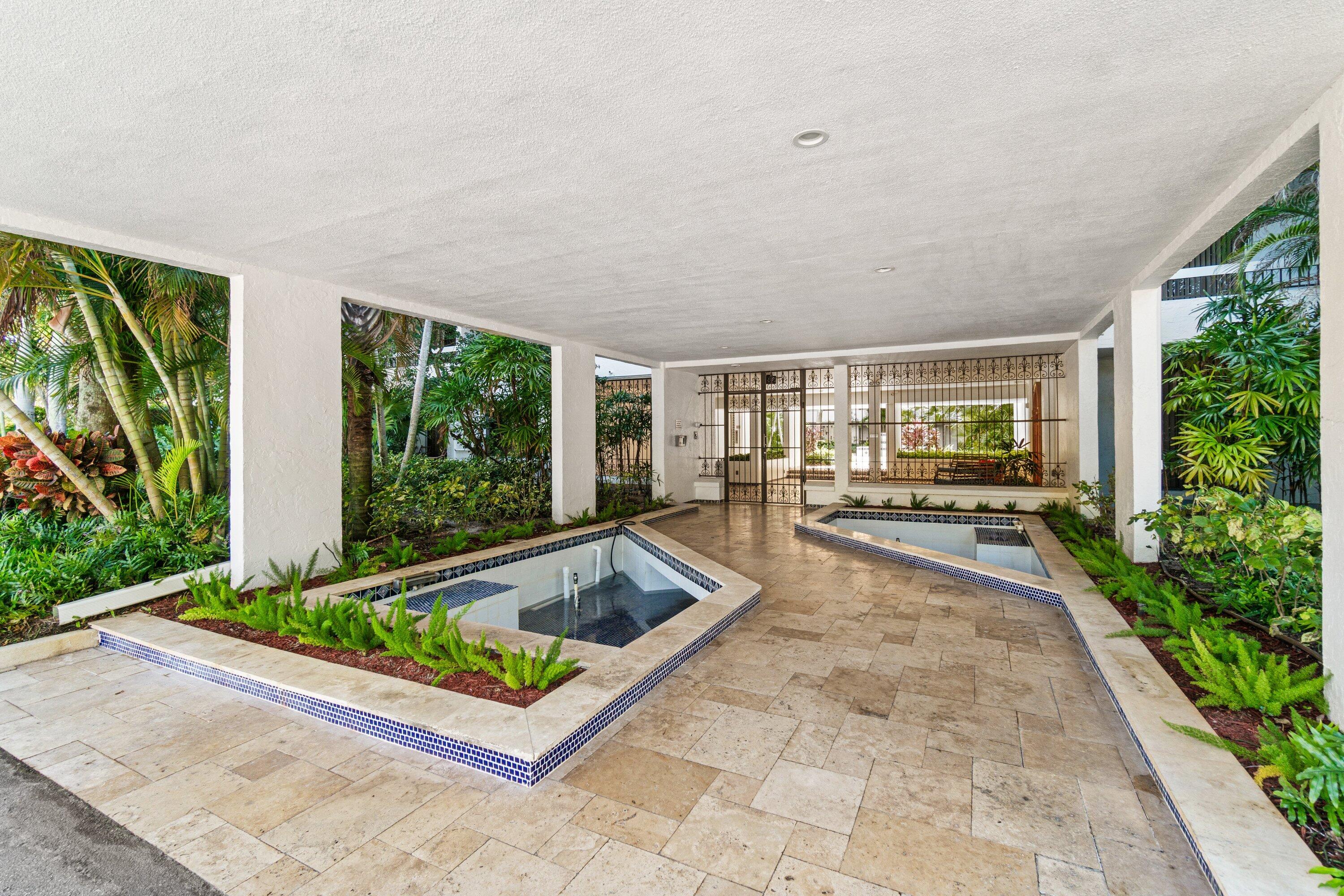 LA RESIDENCE CONDO - Residential