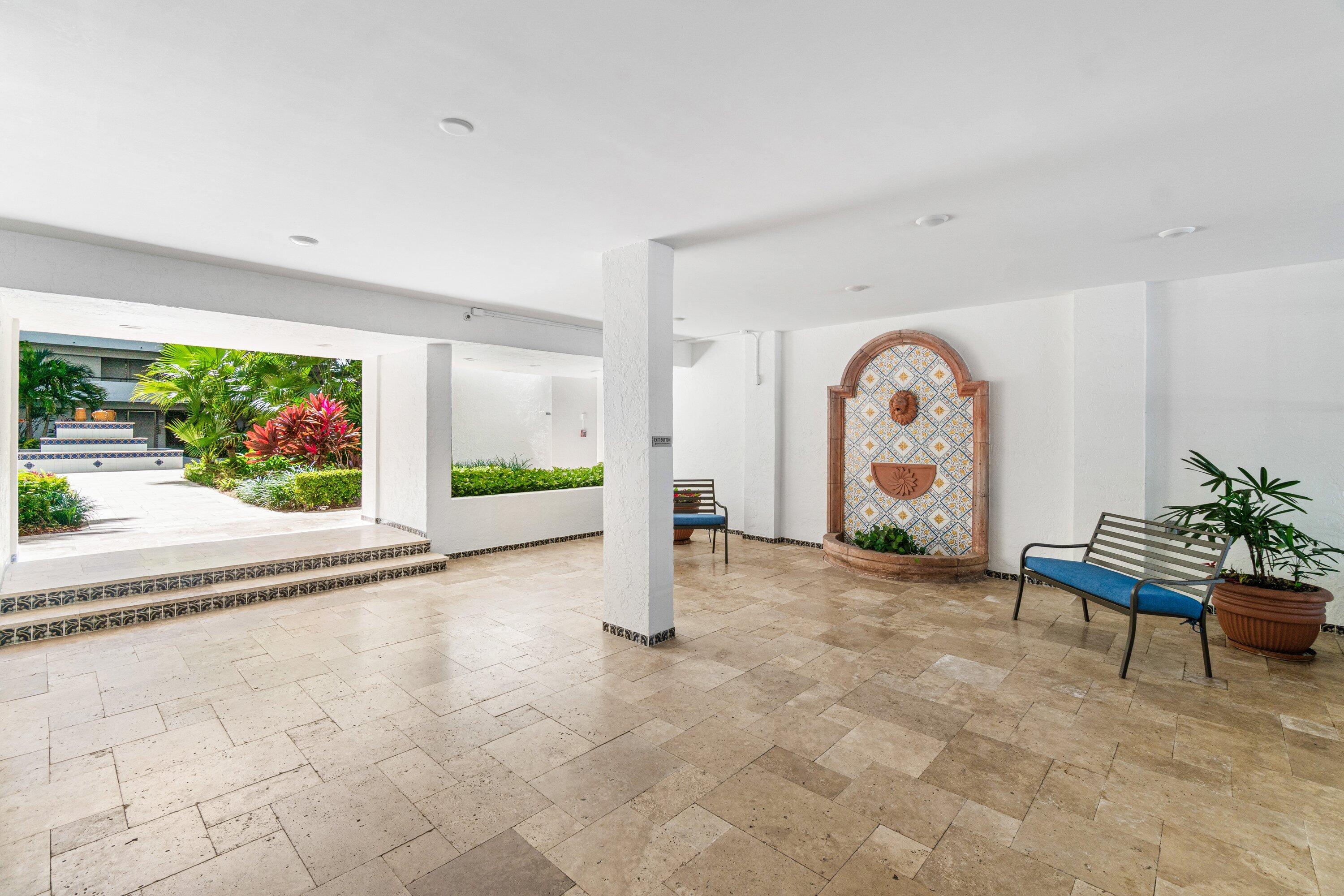 LA RESIDENCE CONDO - Residential