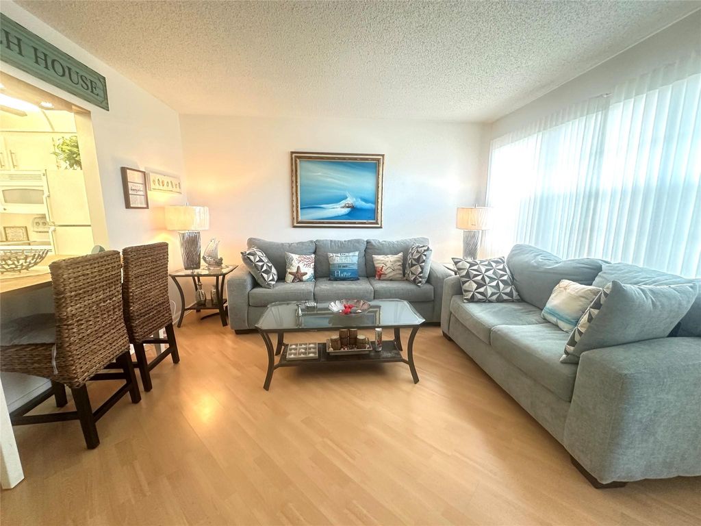 Photo of 2004 Harwood C #2004, Deerfield Beach, FL 33442 (MLS # F10531991)