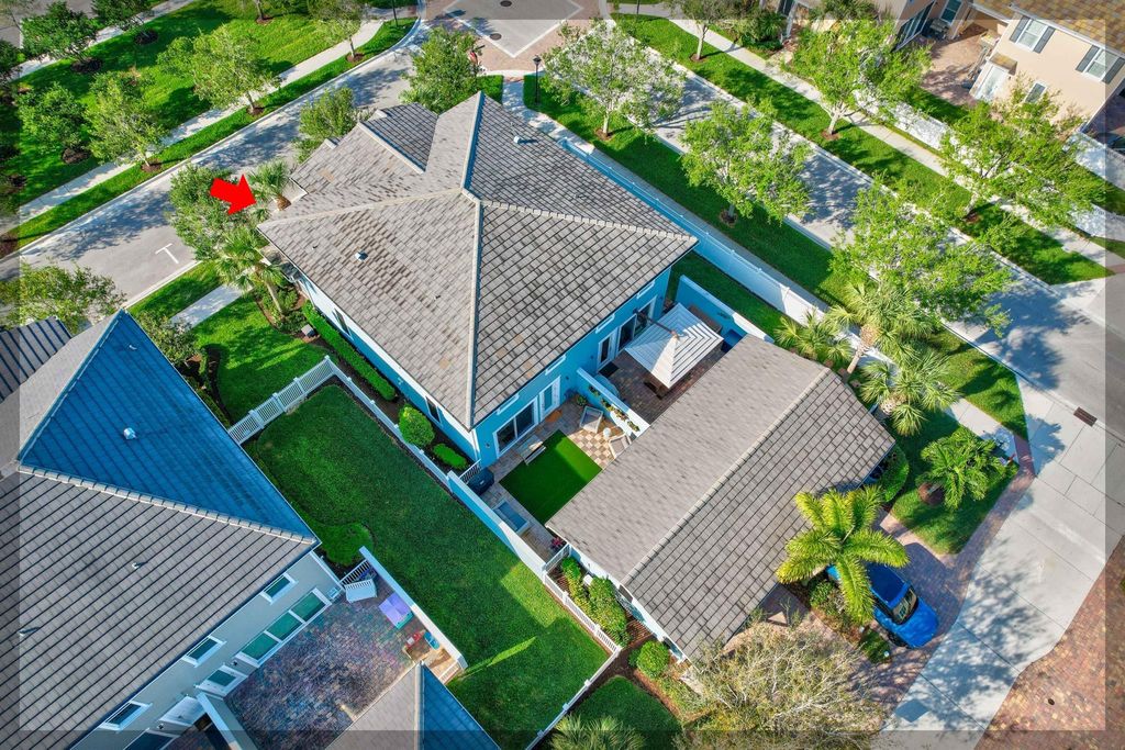 Photo of 1073 N Prescott Drive, Jupiter, FL 33458 (MLS # R10967330)