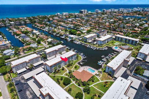 910 Dogwood Drive 443 Delray Beach FL 33483