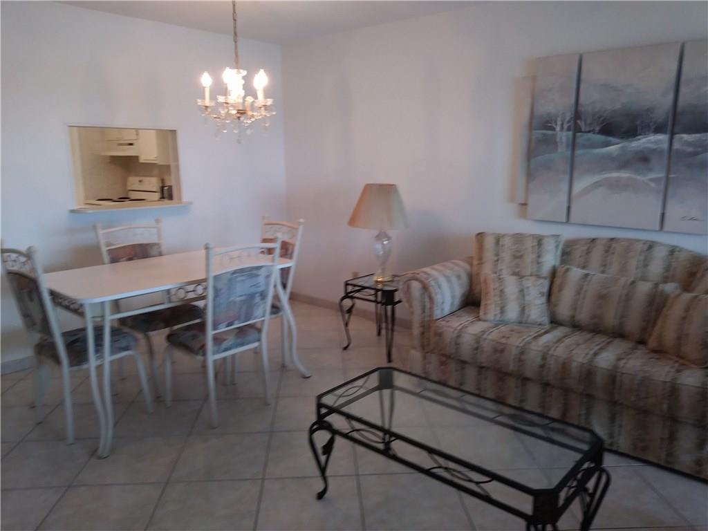 EMERALD CONDO - Residential