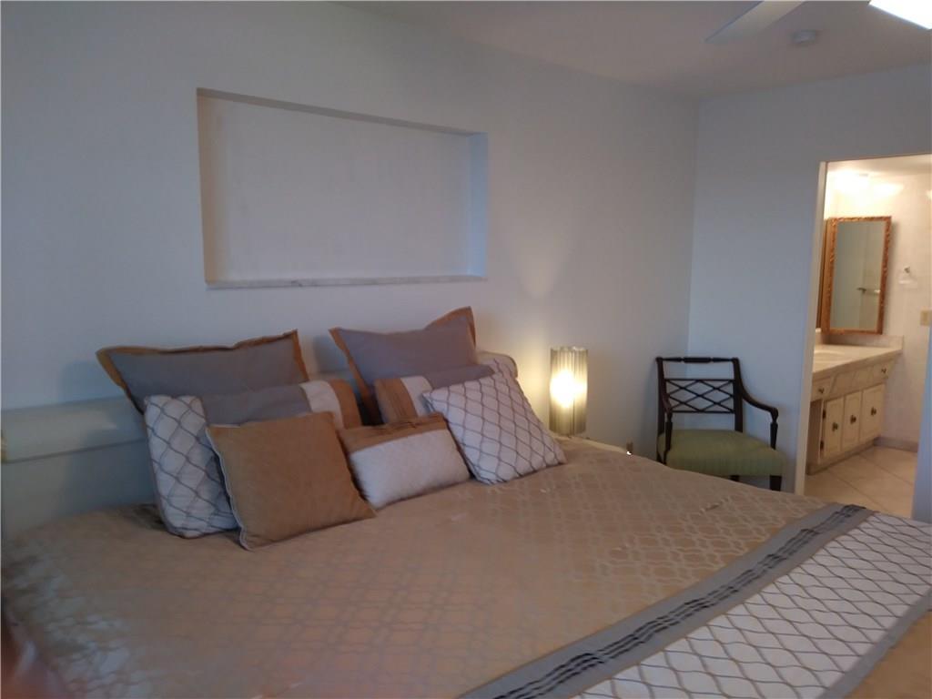 EMERALD CONDO - Residential