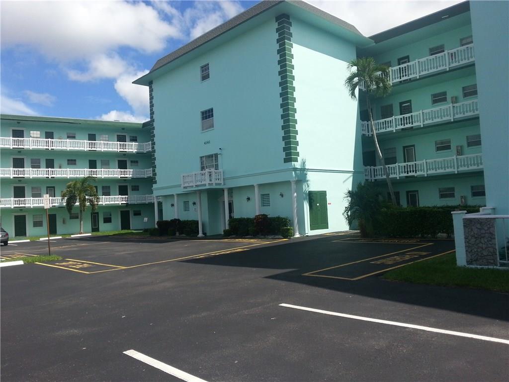 EMERALD CONDO - Residential