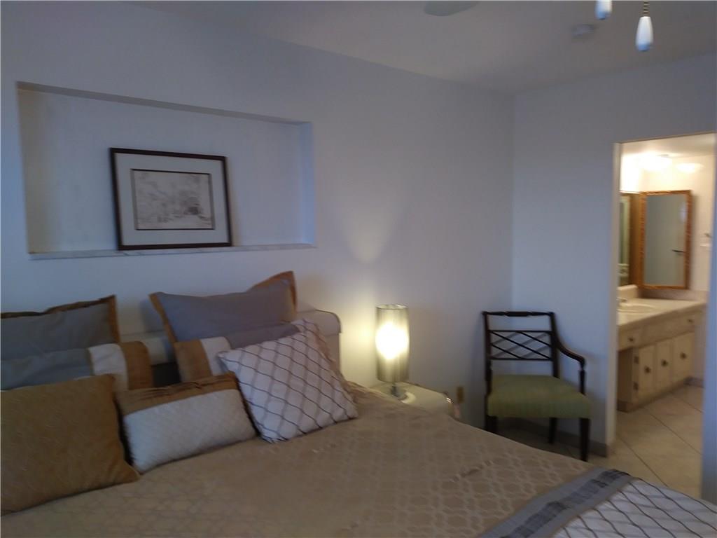 EMERALD CONDO - Residential