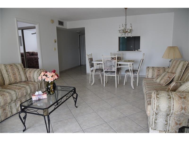 EMERALD CONDO - Residential